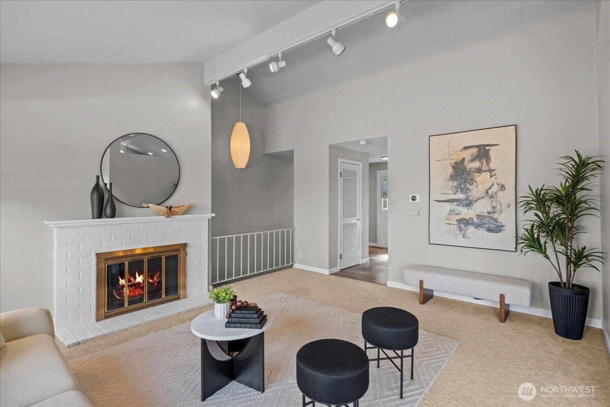 16813 NE 33rd Street , Bellevue, WA 98008