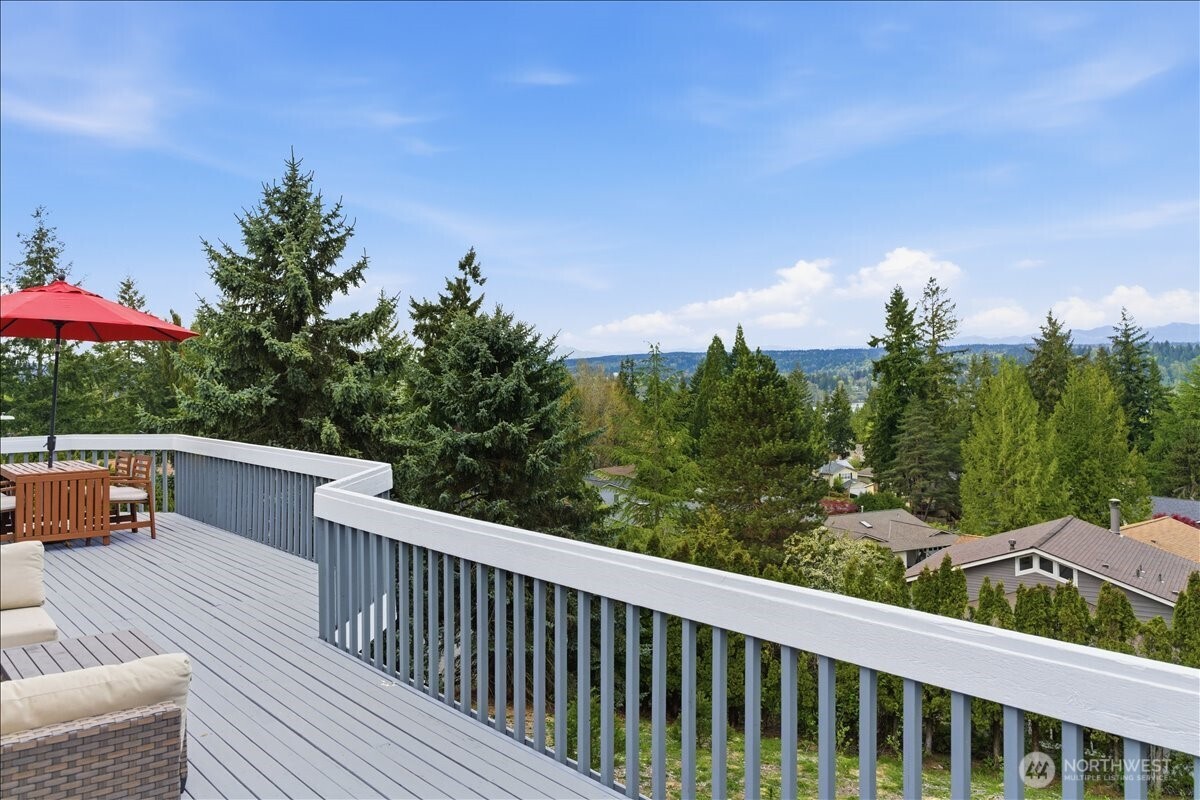 16813 NE 33rd Street , Bellevue, WA 98008