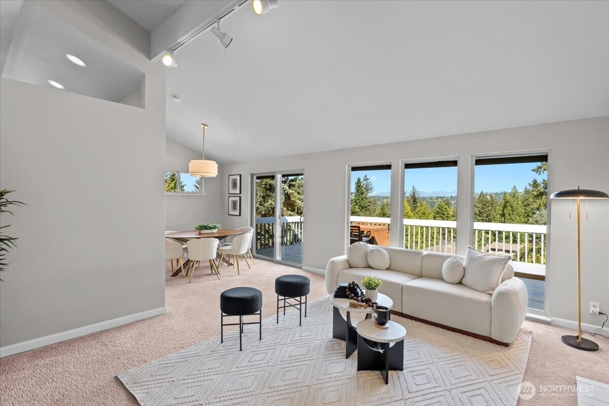 16813 NE 33rd Street , Bellevue, WA 98008