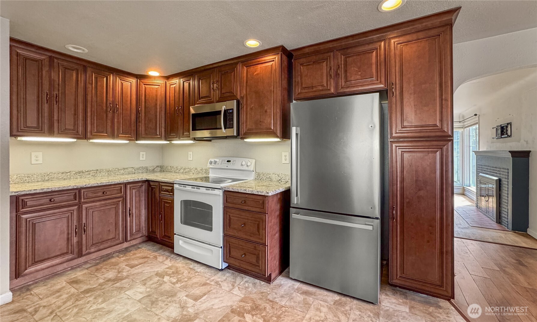 6421 Cypress Street , Everett, WA 98203