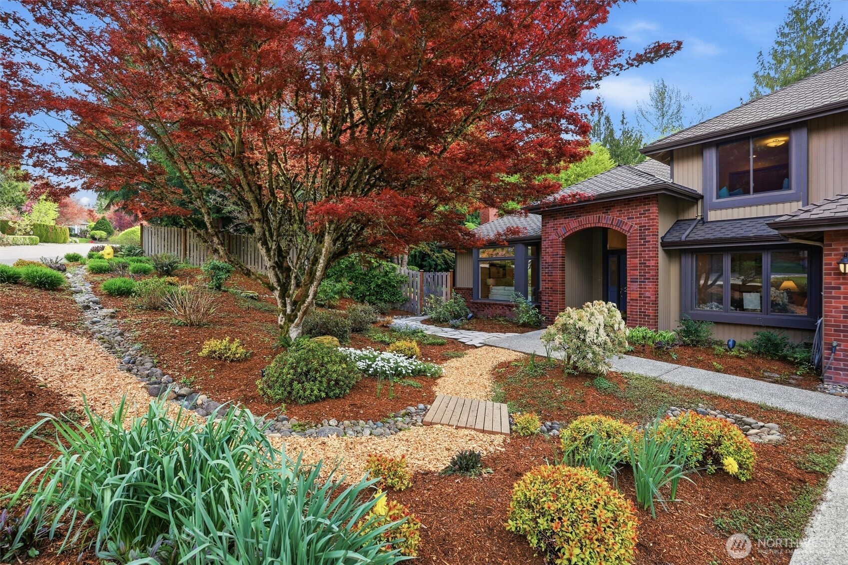 24135 SE 16th Place , Sammamish, WA 98075