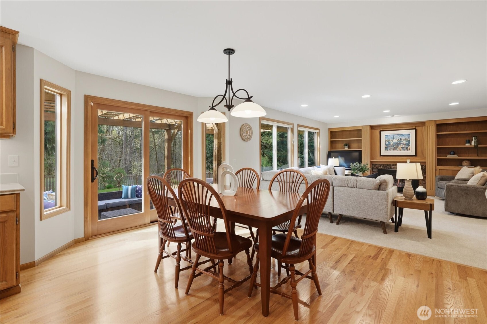 24135 SE 16th Place , Sammamish, WA 98075