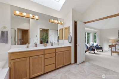 24135 SE 16th Place , Sammamish, WA 98075 - Photo 23