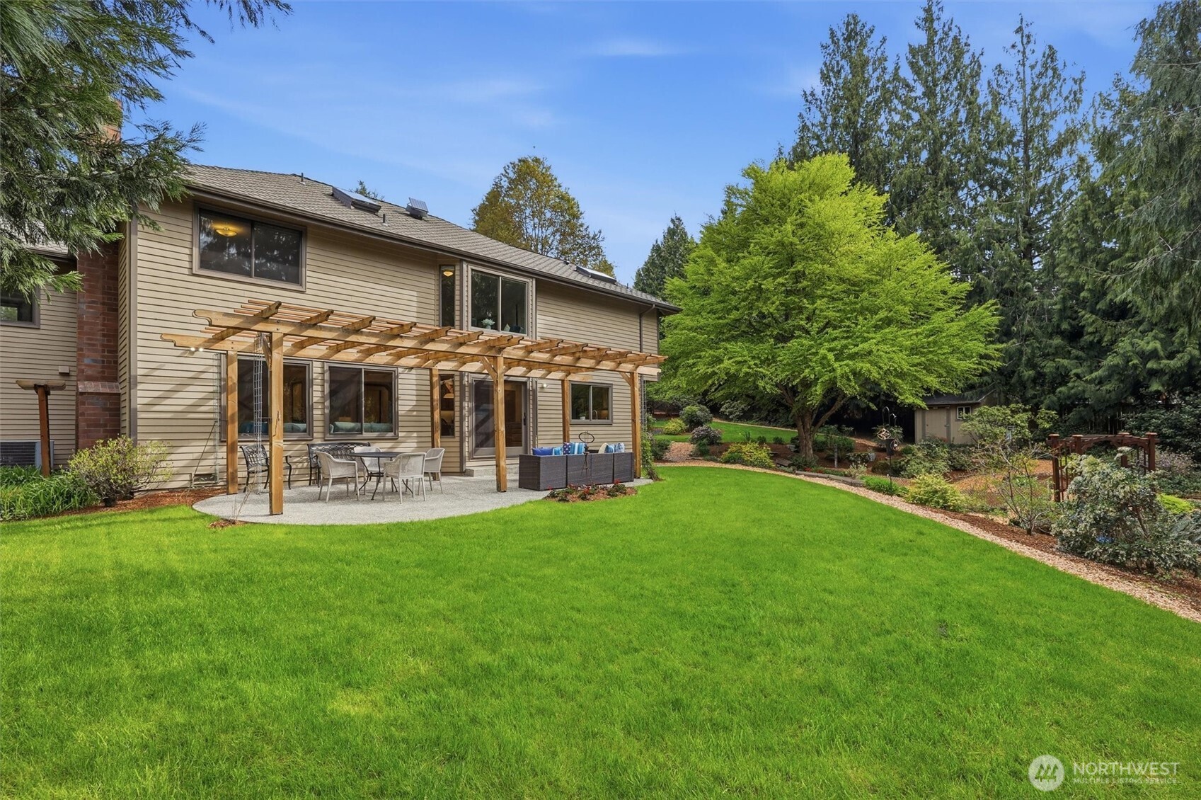 24135 SE 16th Place , Sammamish, WA 98075
