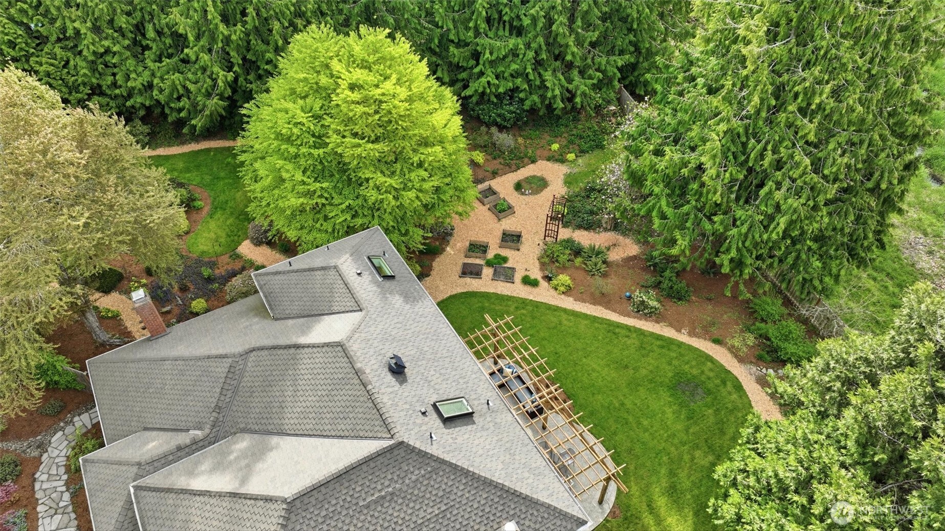 24135 SE 16th Place , Sammamish, WA 98075