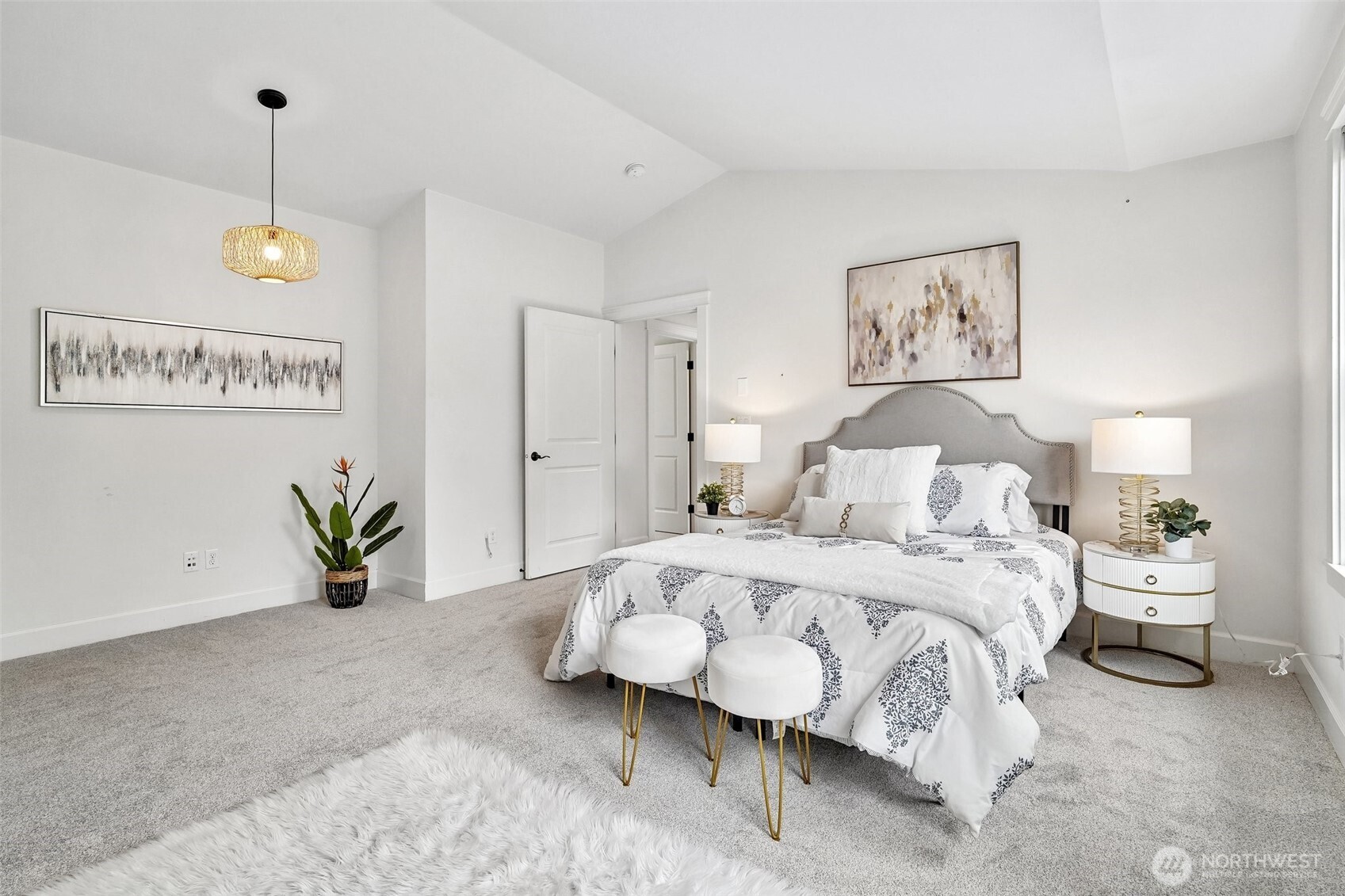 2166 NE Morgan Lane , Issaquah, WA 98029