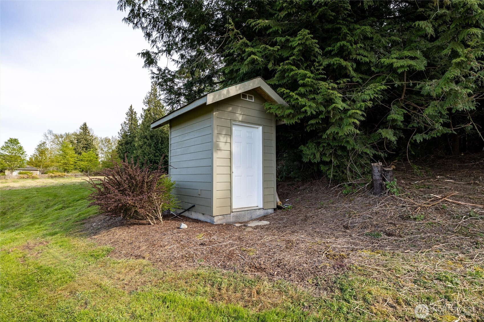 5517 East Road , Bellingham, WA 98226