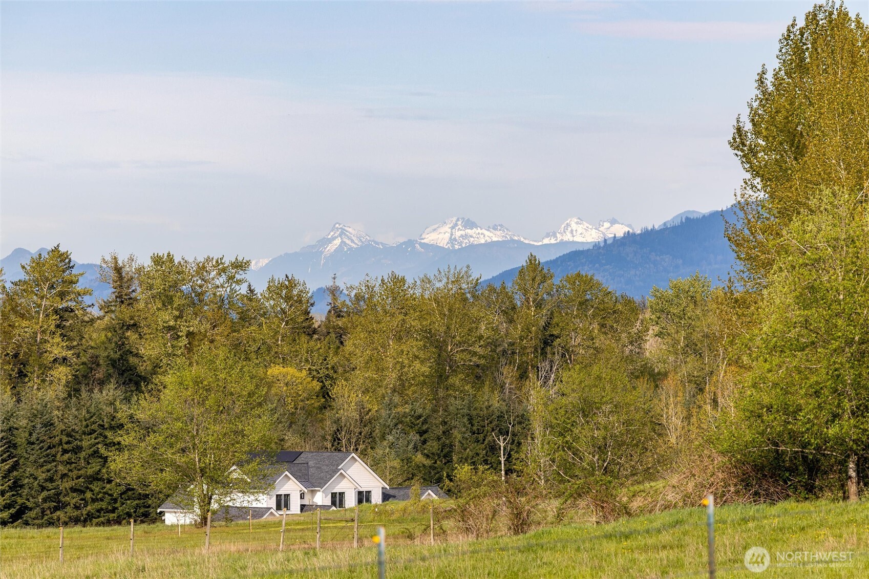 5517 East Road , Bellingham, WA 98226