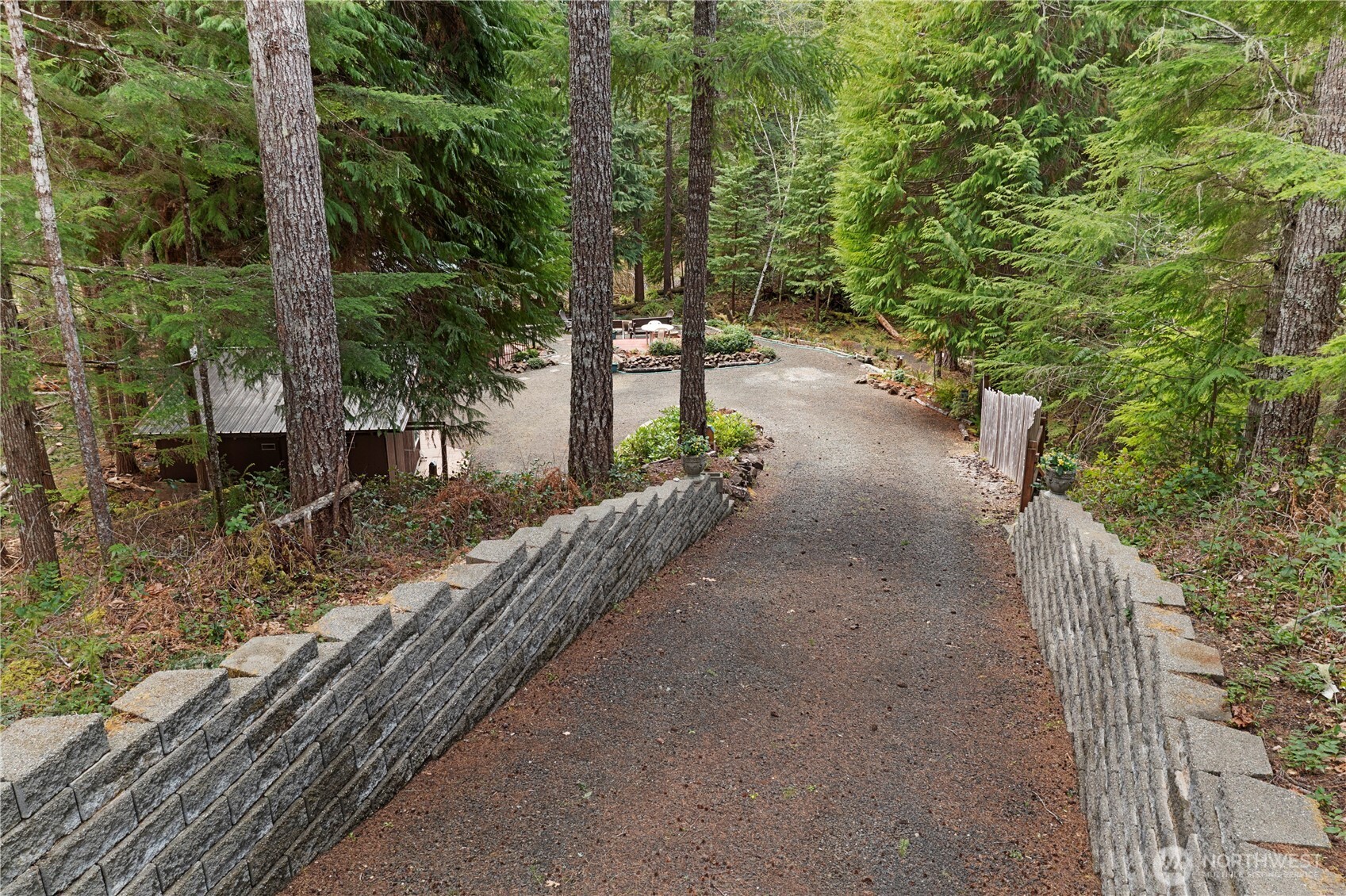 30 N Deer Court , Hoodsport, WA 98548