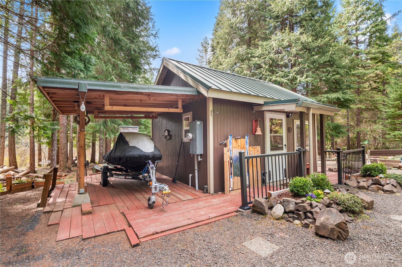 30 N Deer Court , Hoodsport, WA 98548