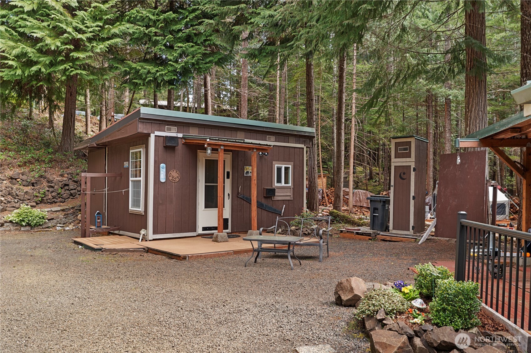 30 N Deer Court , Hoodsport, WA 98548