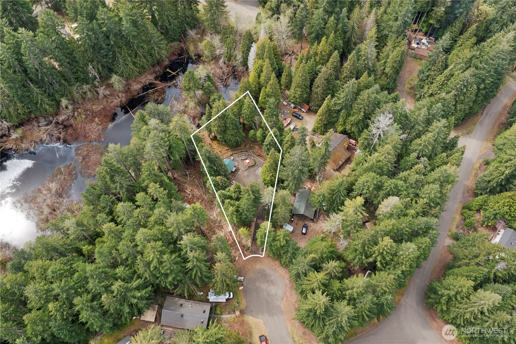 30 N Deer Court , Hoodsport, WA 98548