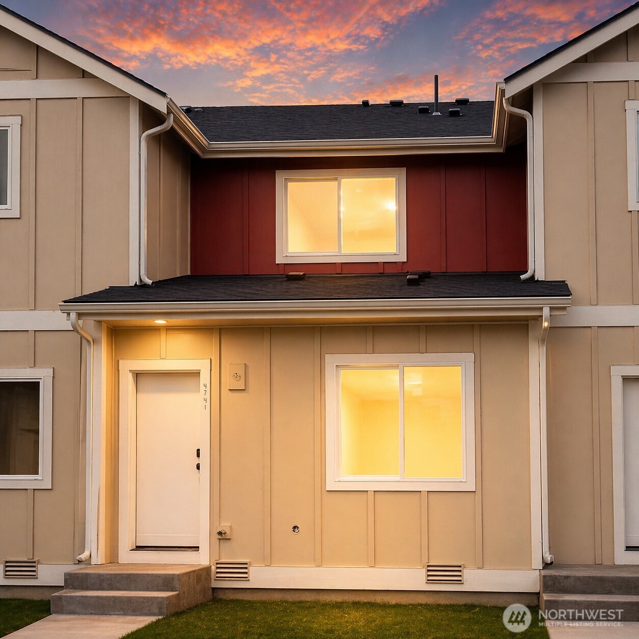 4741 Court R , Tacoma, WA 98404
