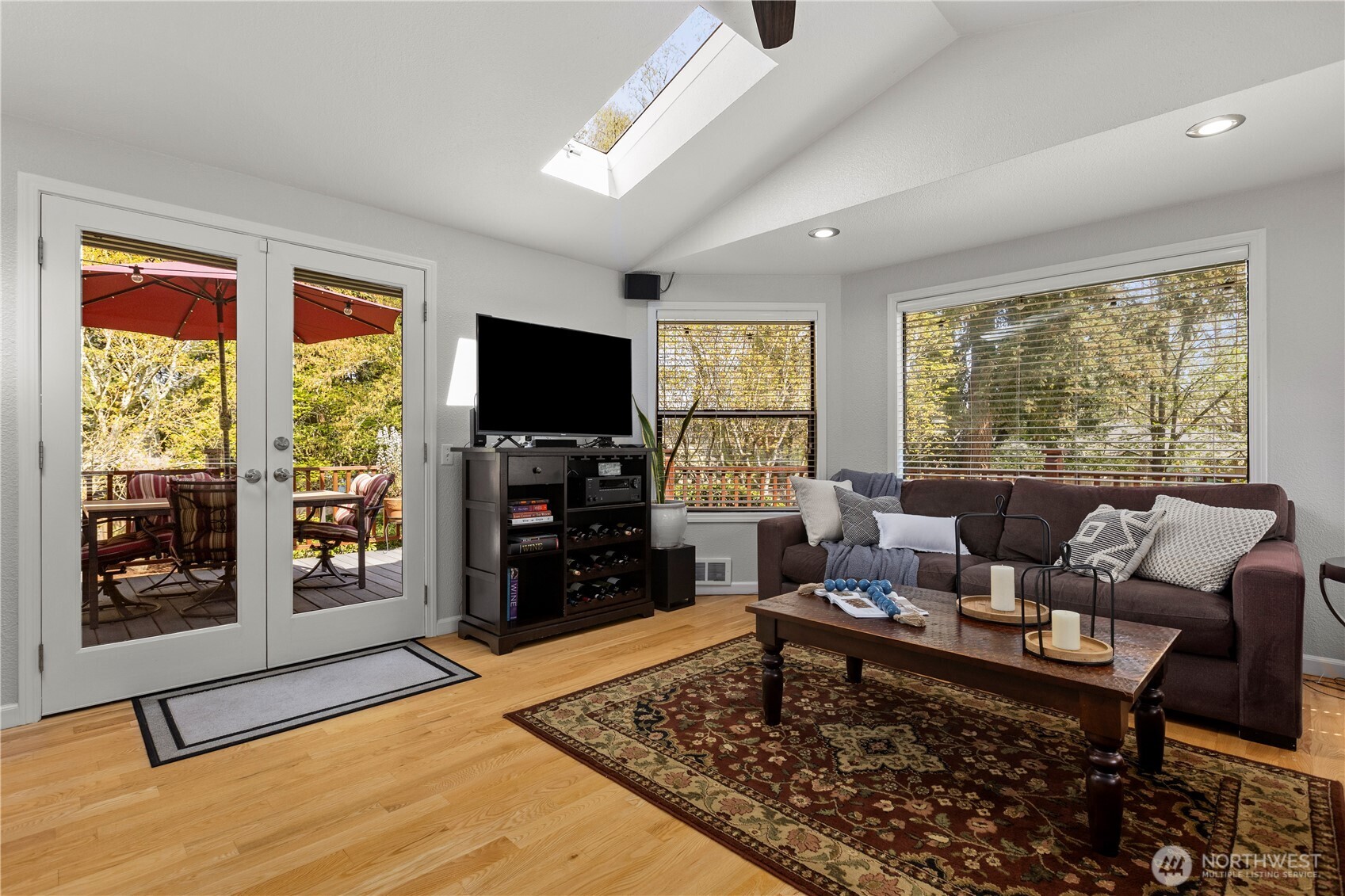 1827 N Whitman Street , Tacoma, WA 98406
