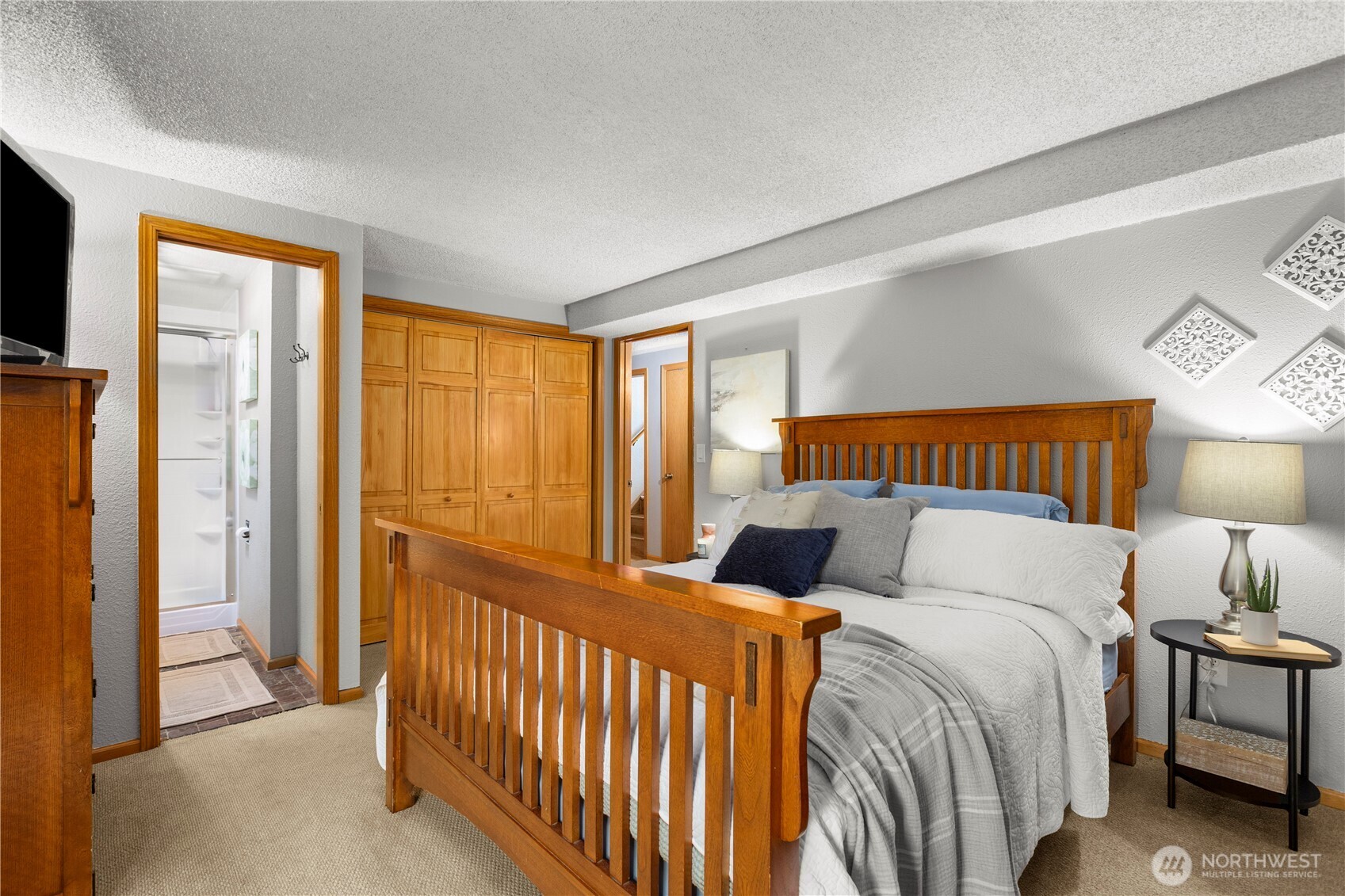 1827 N Whitman Street , Tacoma, WA 98406