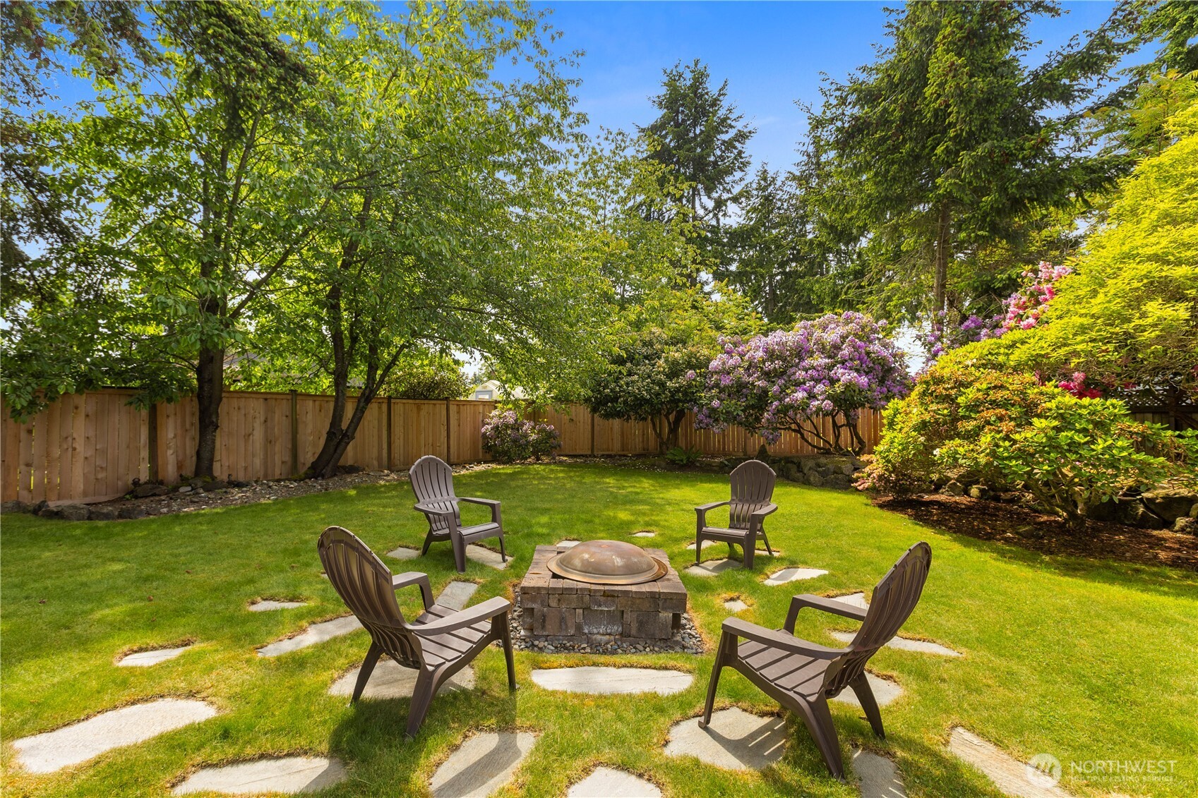 1827 N Whitman Street , Tacoma, WA 98406