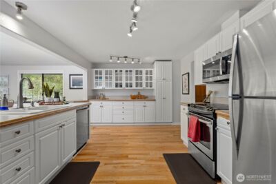 1827 N Whitman Street , Tacoma, WA 98406 - Photo 8