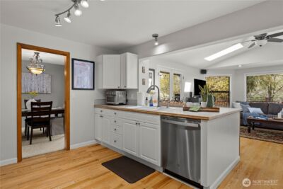 1827 N Whitman Street , Tacoma, WA 98406 - Photo 9
