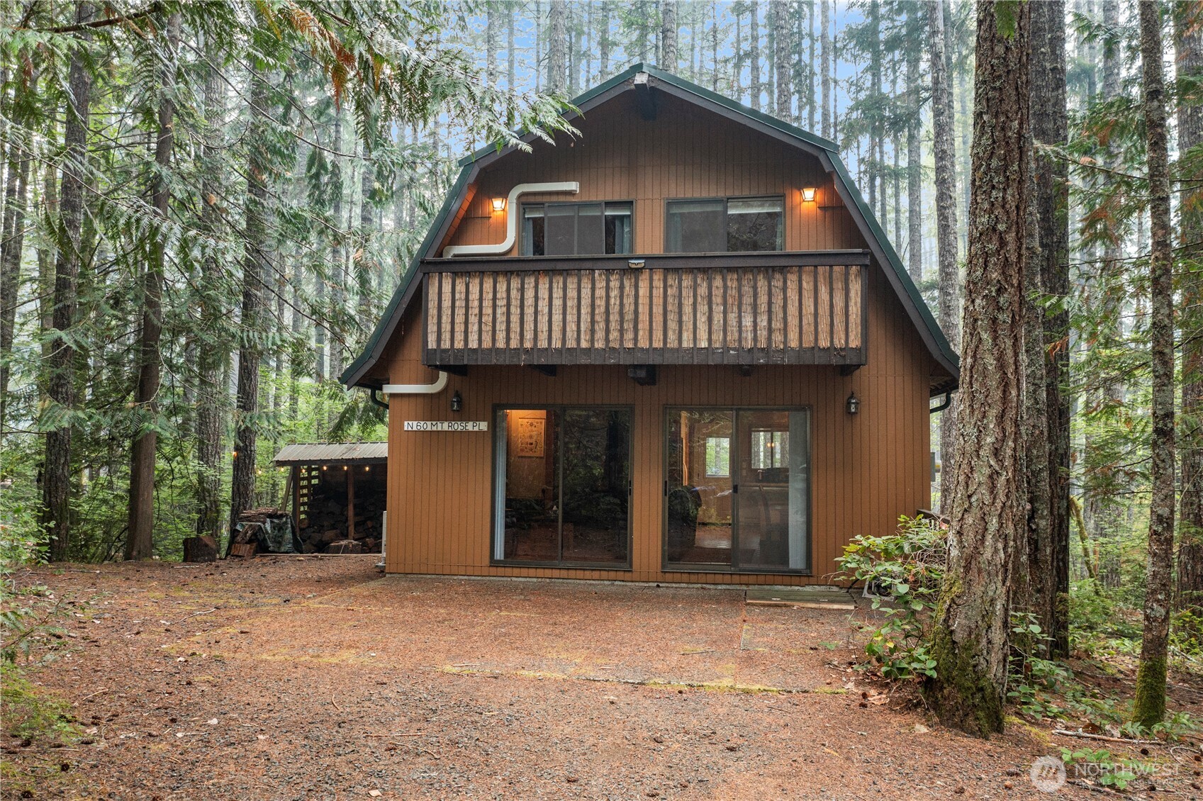 60 N Mount Rose Place , Hoodsport, WA 98548