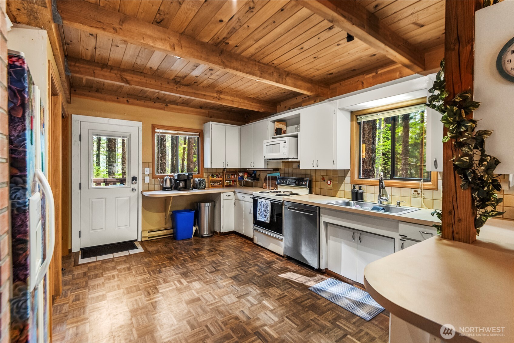 60 N Mount Rose Place , Hoodsport, WA 98548