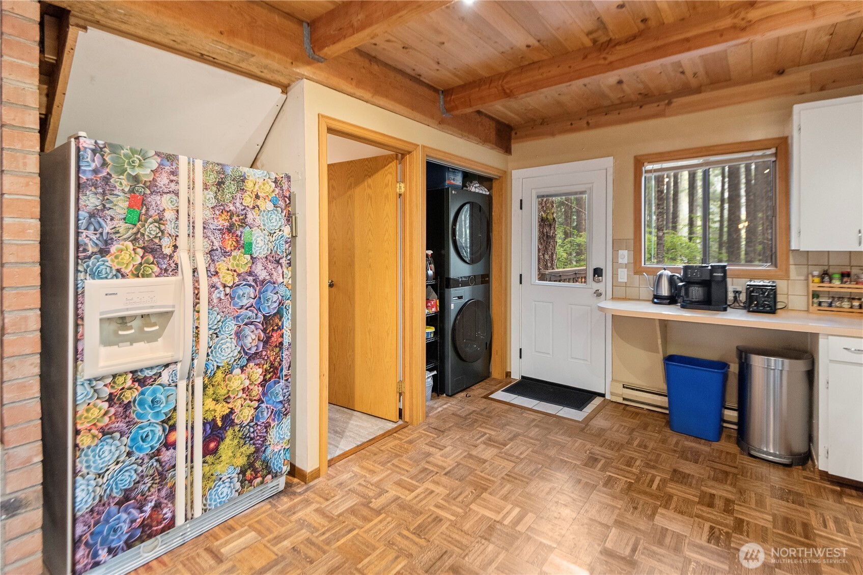 60 N Mount Rose Place , Hoodsport, WA 98548