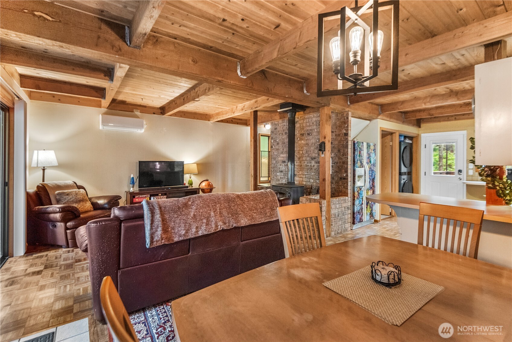 60 N Mount Rose Place , Hoodsport, WA 98548