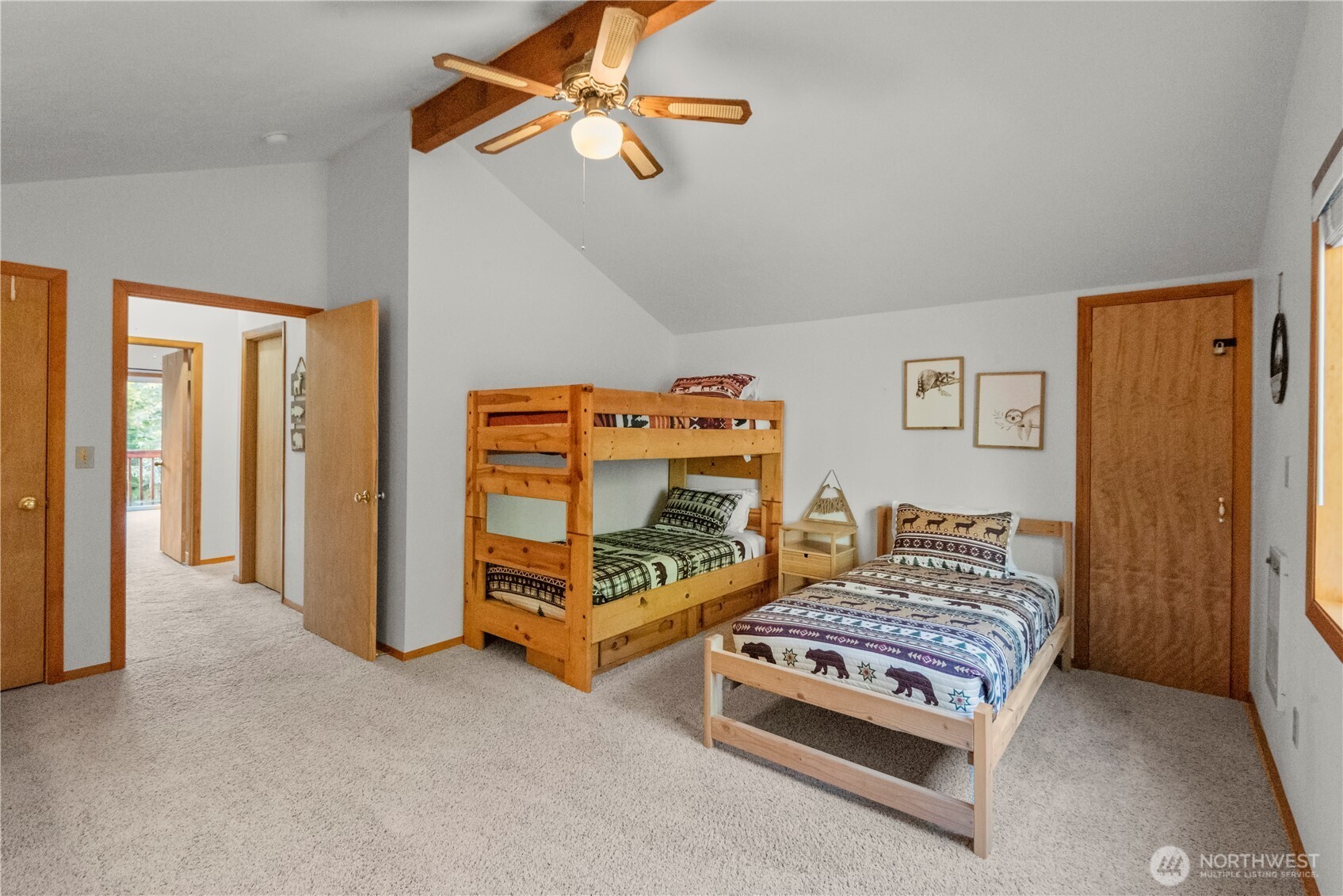 941 N Potlatch Drive , Hoodsport, WA 98548