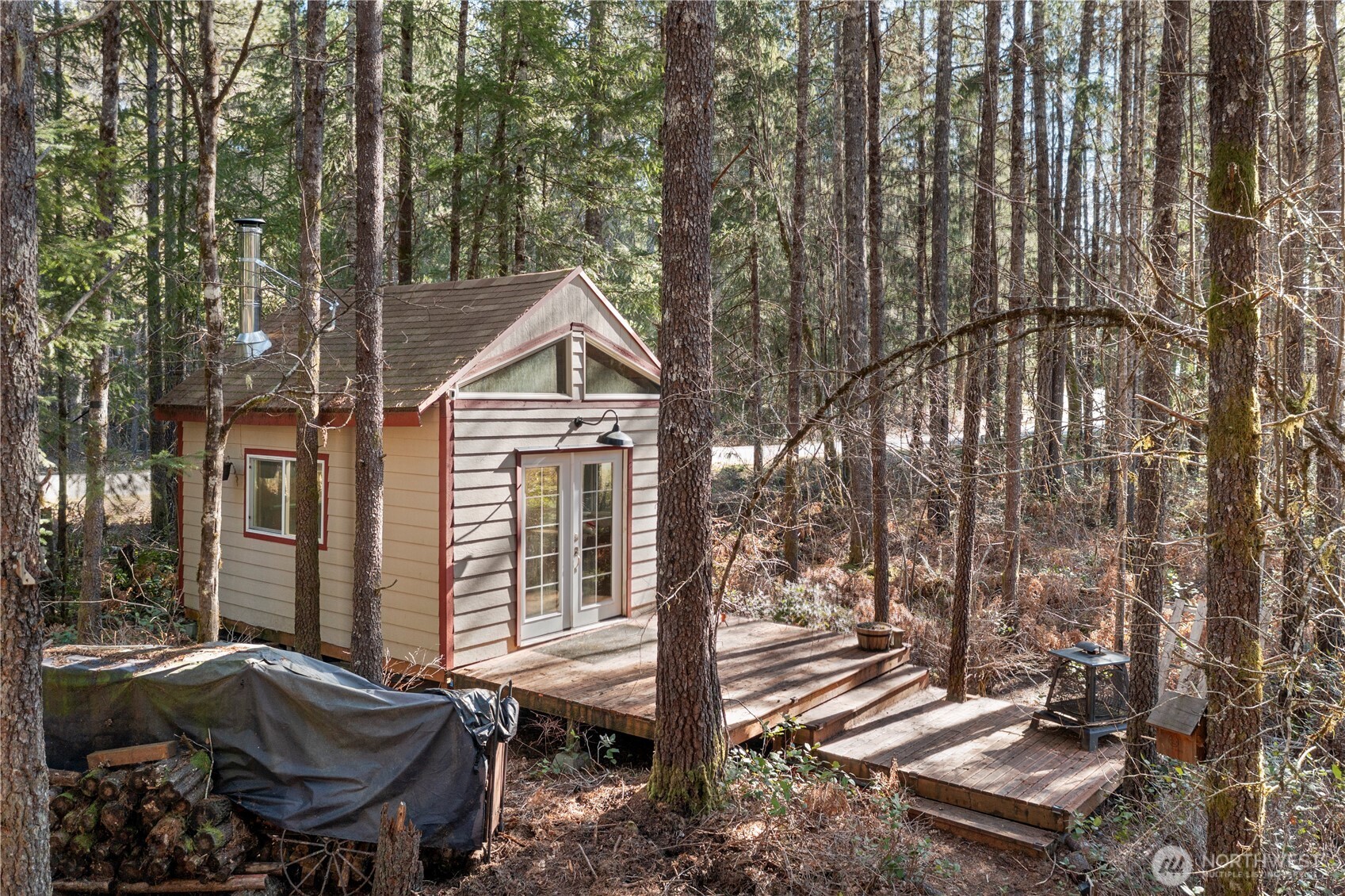 611 N Rainbow Way , Hoodsport, WA 98548