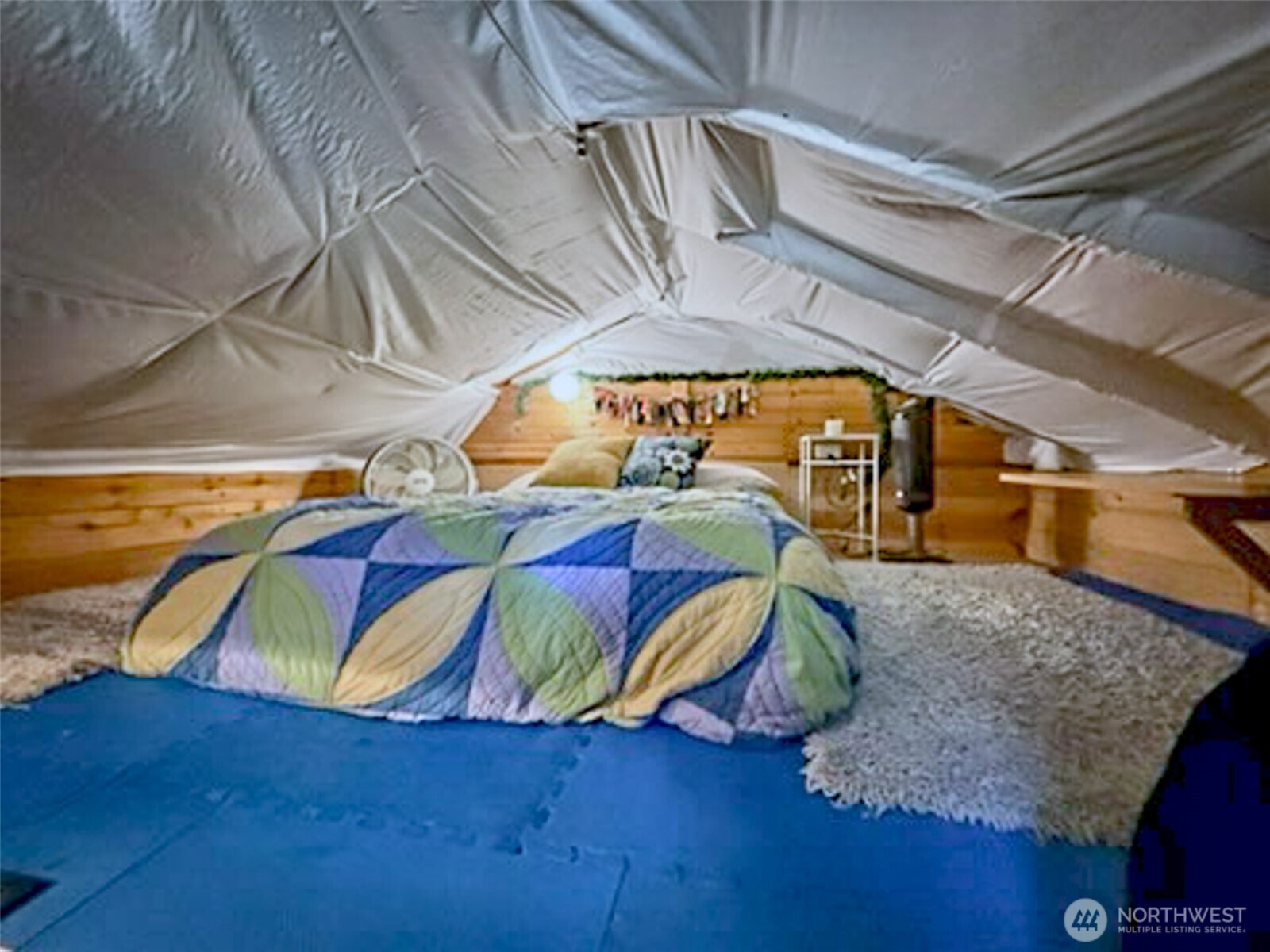 611 N Rainbow Way , Hoodsport, WA 98548