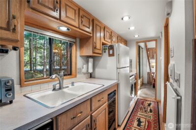 611 N Rainbow Way , Hoodsport, WA 98548 - Photo 9