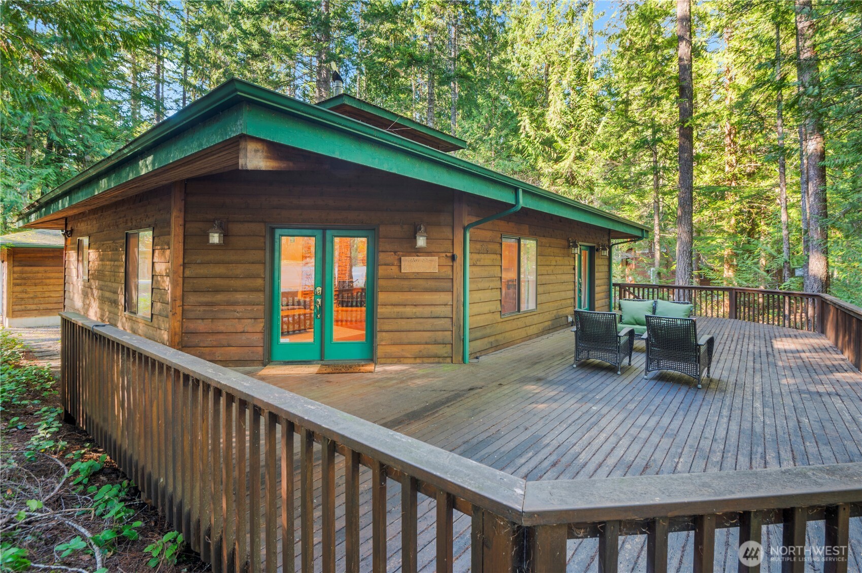 720 N Potlatch Drive N, Hoodsport, WA 98548