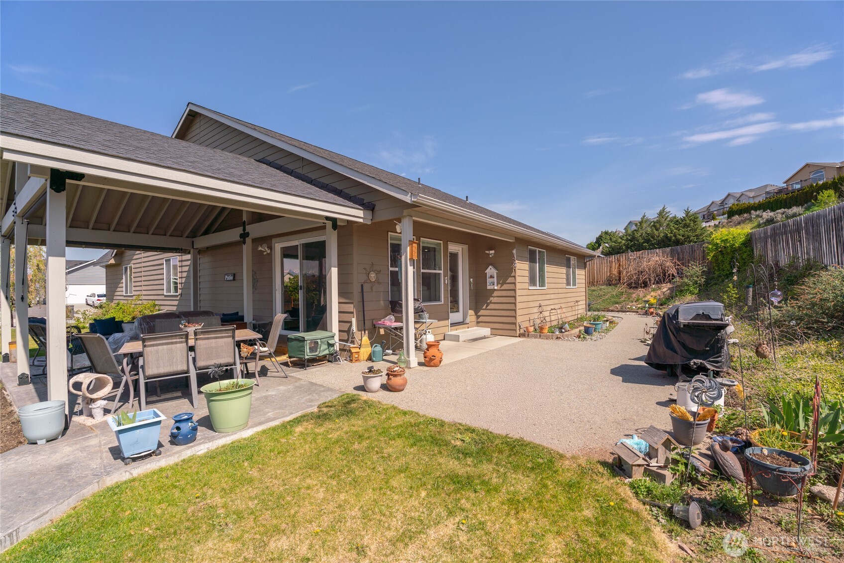 1364 Tractor Loop Road , East Wenatchee, WA 98802