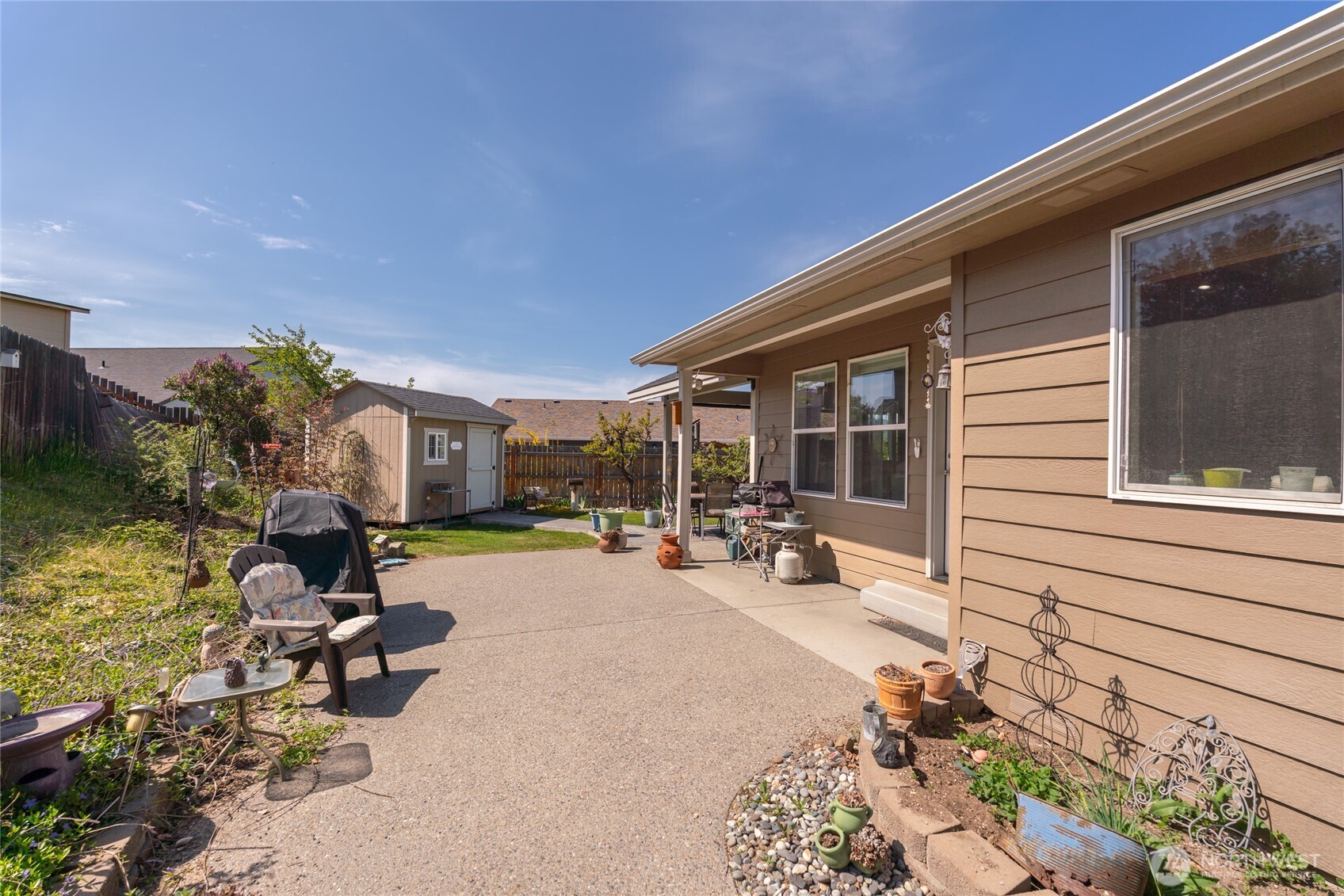 1364 Tractor Loop Road , East Wenatchee, WA 98802