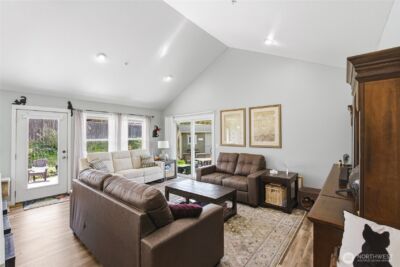 1364 Tractor Loop Road , East Wenatchee, WA 98802 - Photo 2