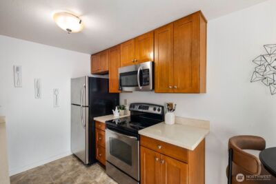 707 N 130th Street #B203, Seattle, WA 98133 - Photo 11
