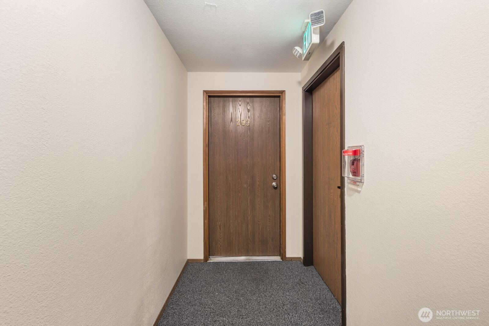 707 N 130th Street #B203, Seattle, WA 98133