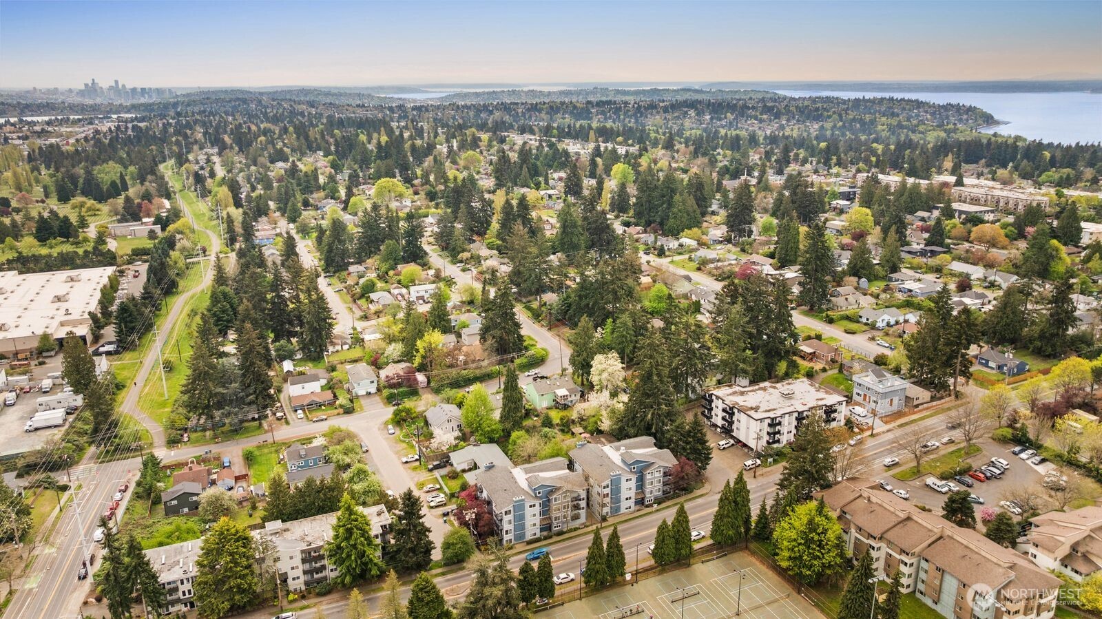 707 N 130th Street #B203, Seattle, WA 98133