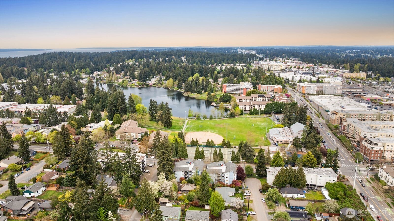 707 N 130th Street #B203, Seattle, WA 98133