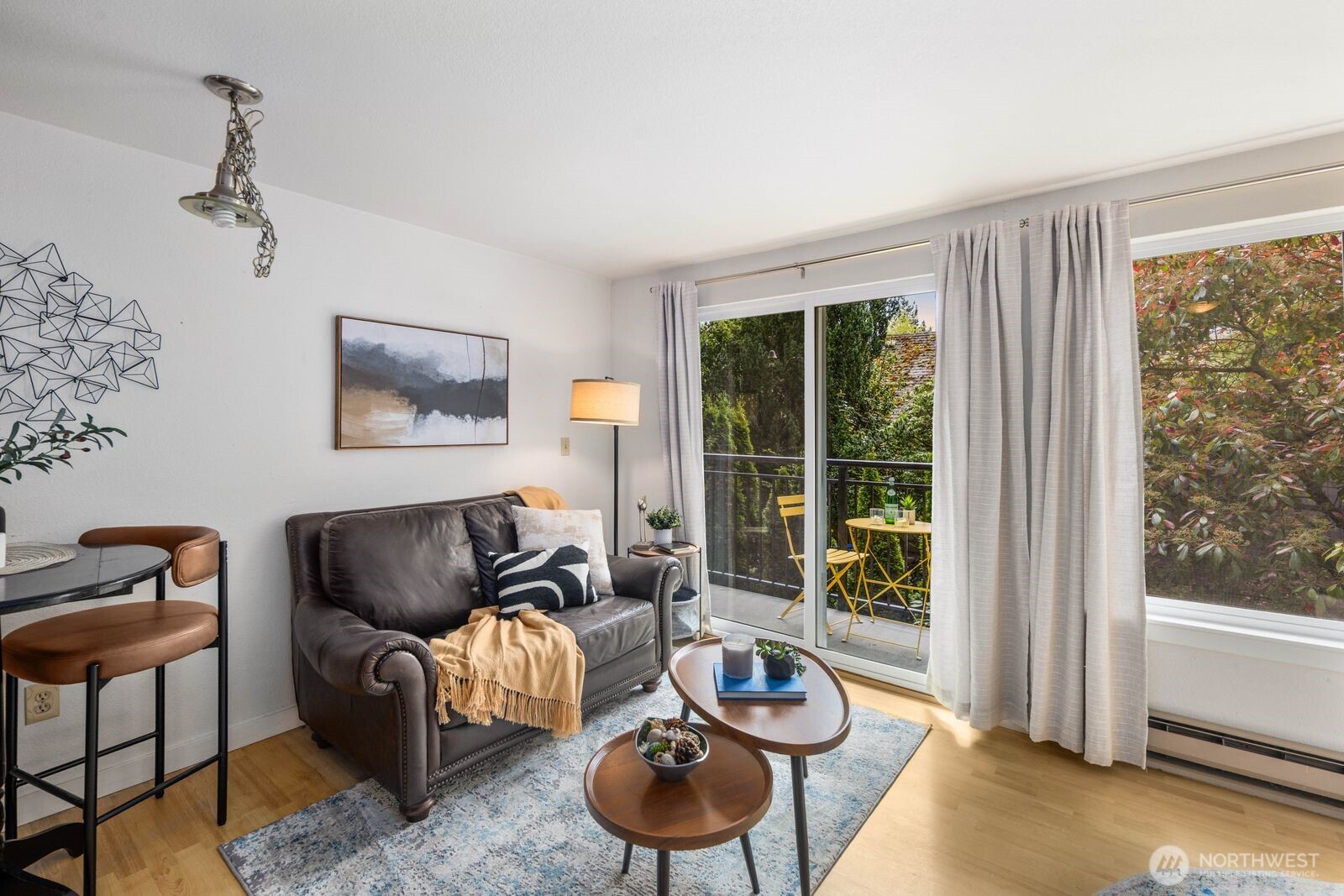 707 N 130th Street #B203, Seattle, WA 98133