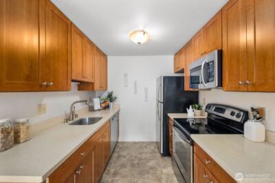 707 N 130th Street #B203, Seattle, WA 98133 - Photo 10