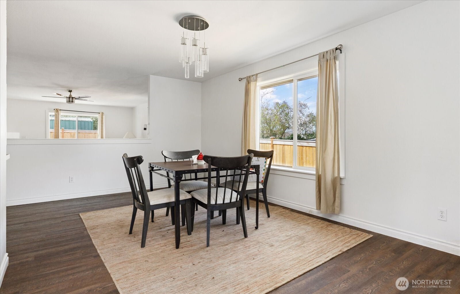 1853 SW Olive St. , Oak Harbor, WA 98277