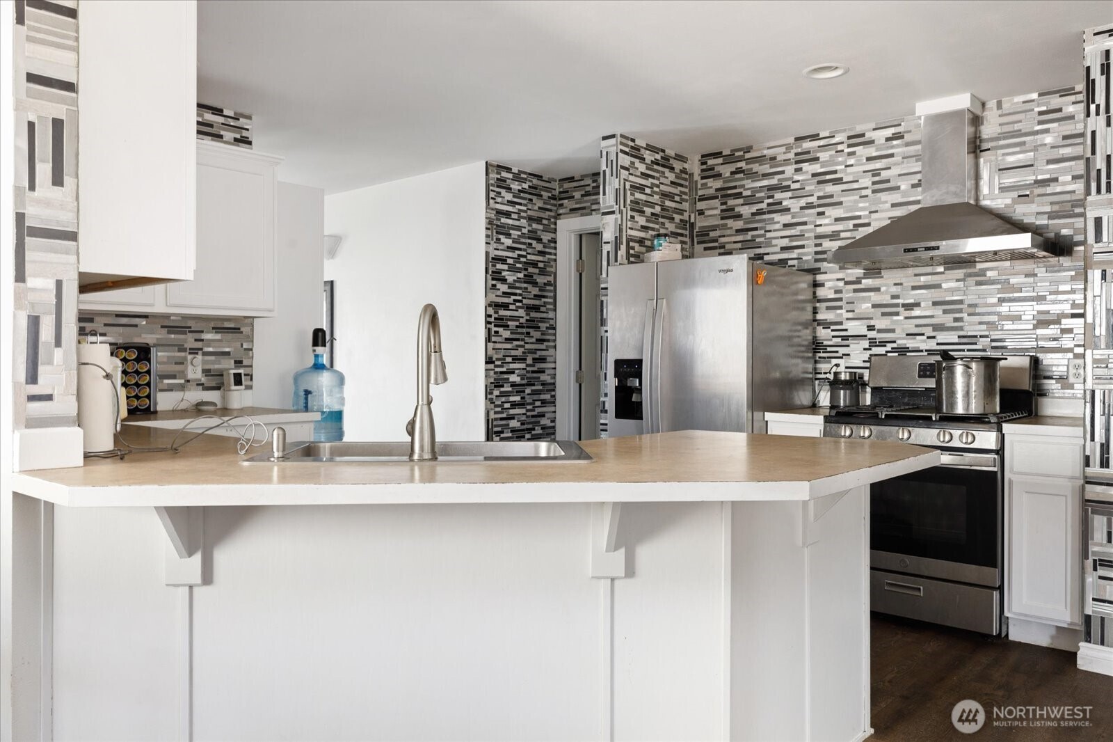 1853 SW Olive St. , Oak Harbor, WA 98277