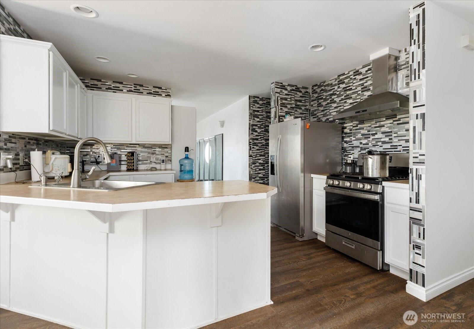 1853 SW Olive St. , Oak Harbor, WA 98277