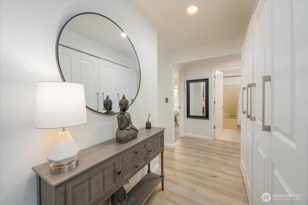 4000 24th Avenue W #202, Seattle, WA 98199