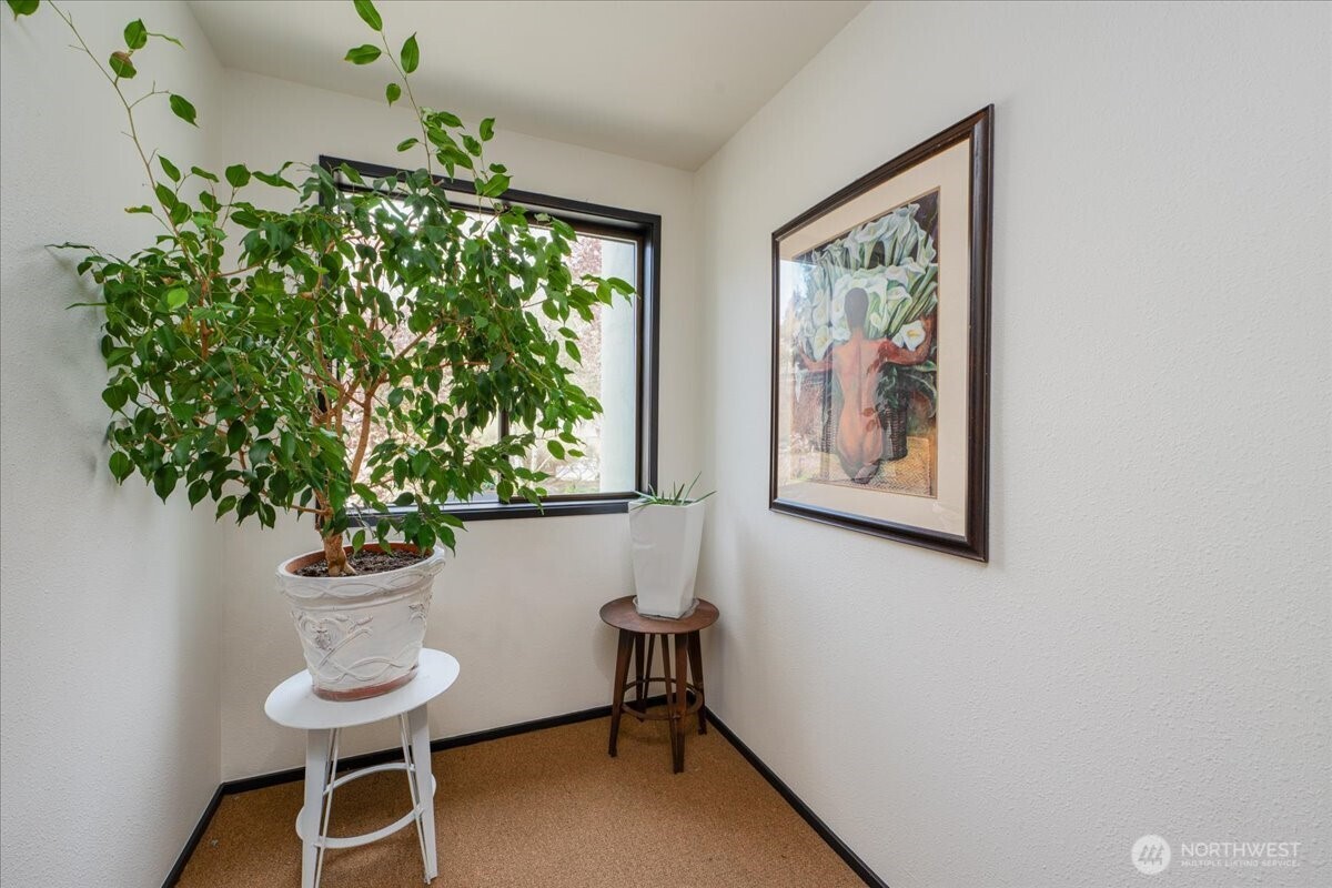 4000 24th Avenue W #202, Seattle, WA 98199