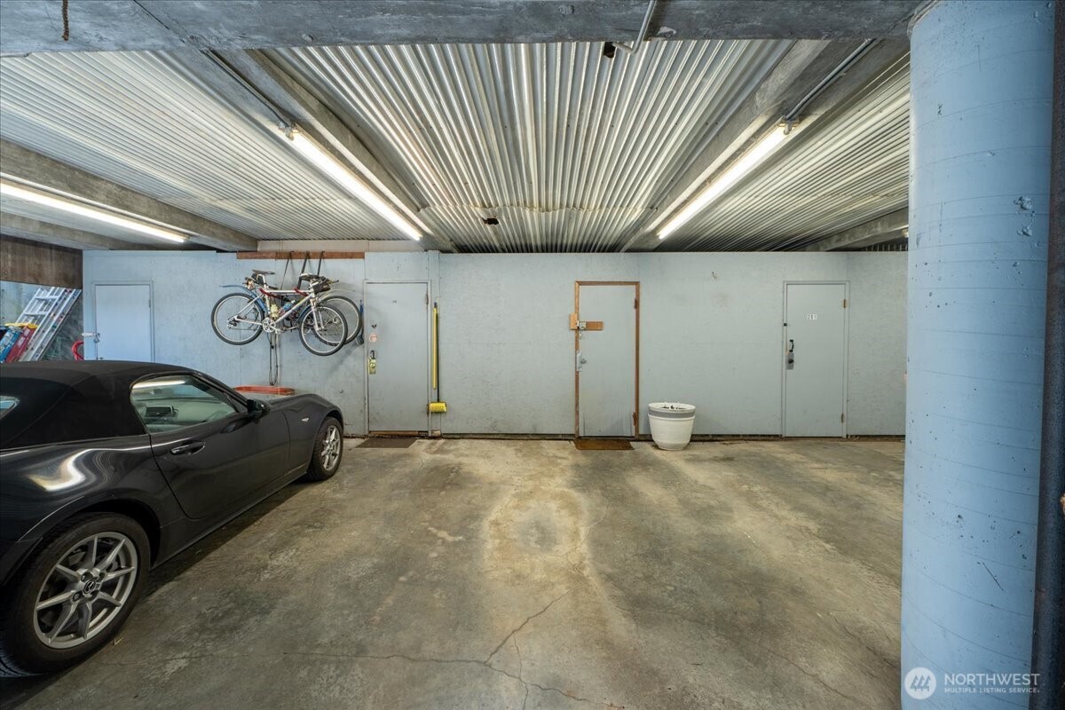 4000 24th Avenue W #202, Seattle, WA 98199