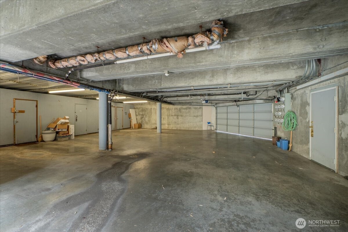 4000 24th Avenue W #202, Seattle, WA 98199