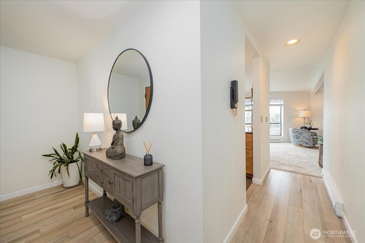 4000 24th Avenue W #202, Seattle, WA 98199
