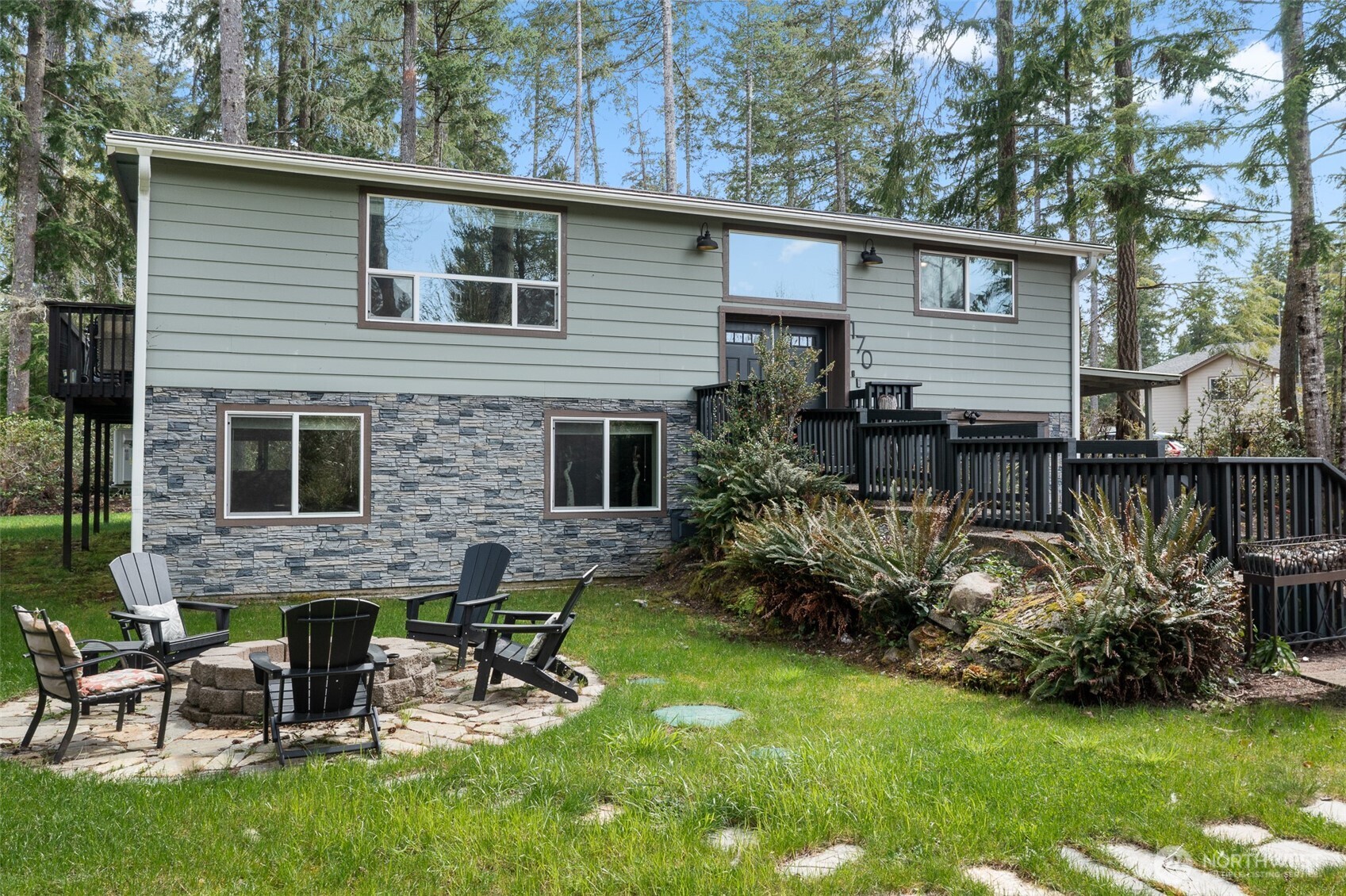 170 E Country Club Drive N, Union, WA 98592