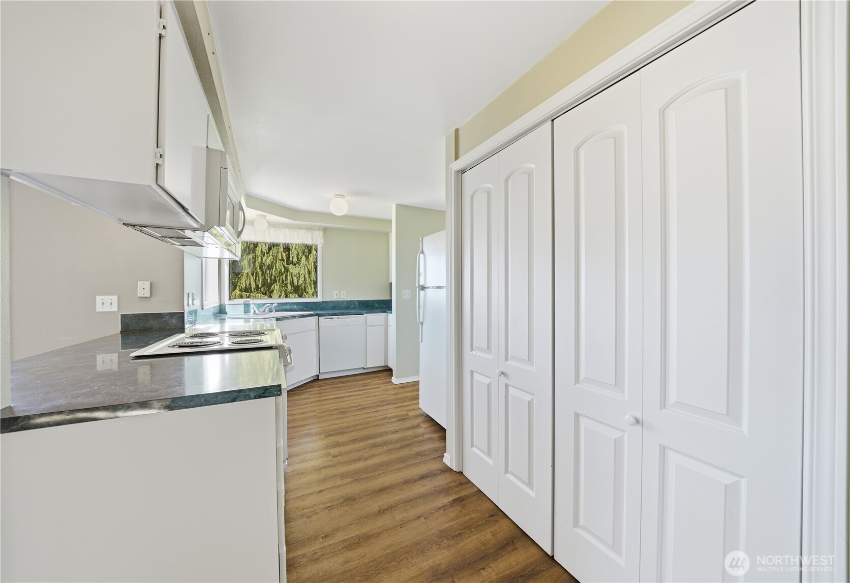 660 Campbell Avenue , Mukilteo, WA 98275